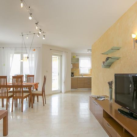 Apartment Jadranka Rabac Eksteriør billede